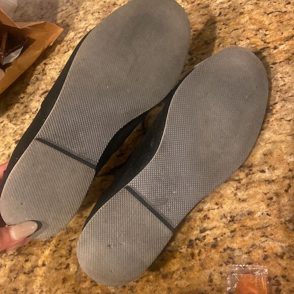 Size 8 Splendid Black Velvet Laces Shoes - Good Condition - Picture 6 of 8